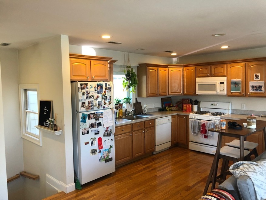 15 1/2 Russell St unit 3, Charlestown, MA 02129 - photo 1