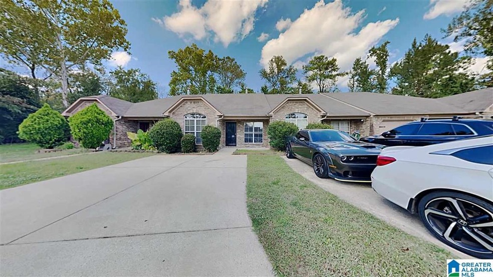 2204 Greendale Cir, Birmingham, AL 35215 - photo 1