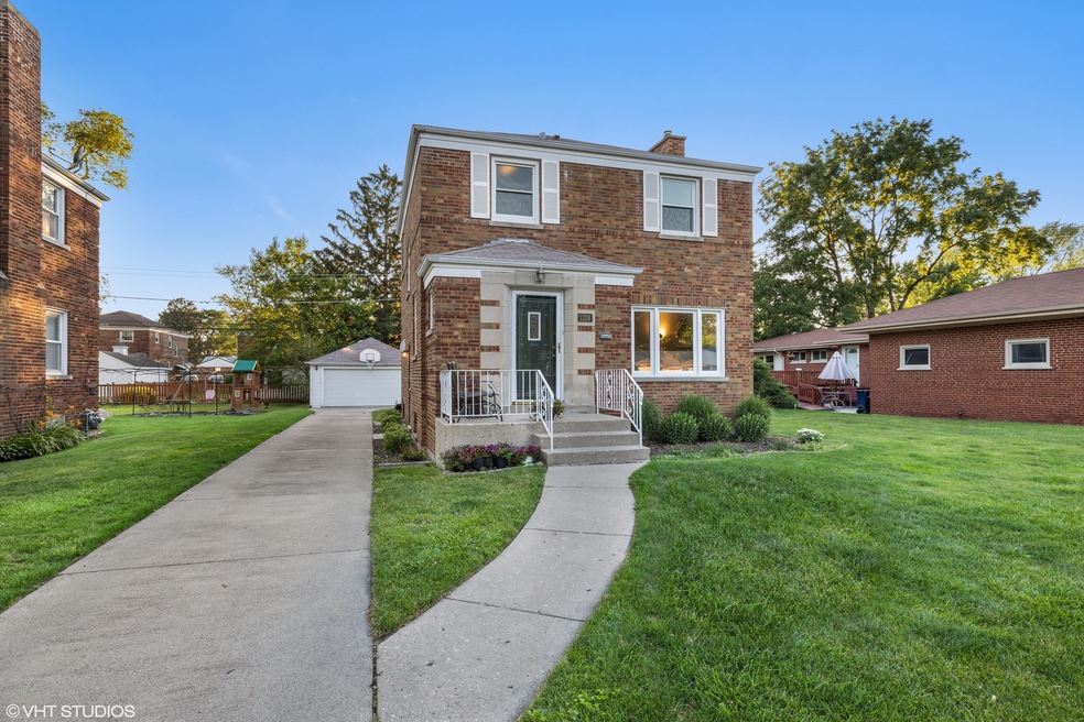 1328 Portsmouth Ave, Westchester, IL 60154 - photo 1