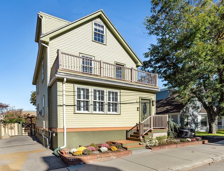 Pending $1,850,000 • Co-Listing Agent