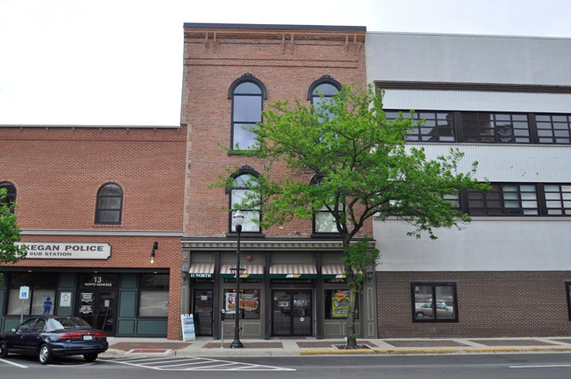 11 N Genesee St unit 200, Waukegan, IL 60085 - photo 1