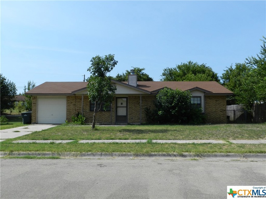 908 Hackberry St, Copperas Cove, TX 76522 - photo 1