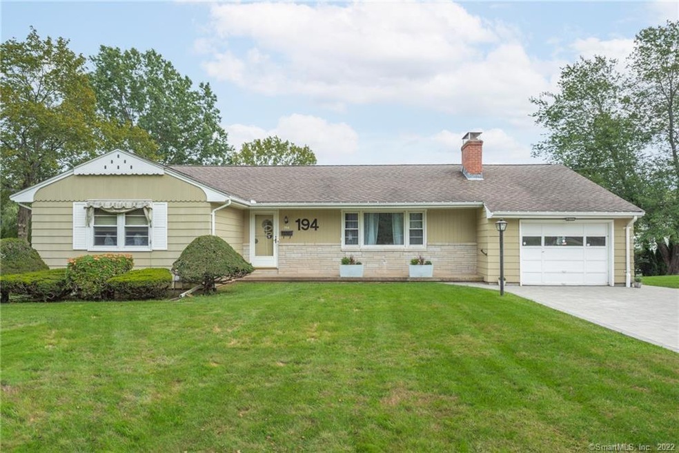 Welcome Home to 194 Cedar St