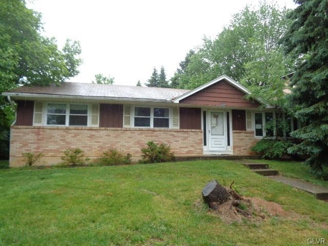 1224 Acorn Cir, Macungie, PA 18062 - photo 1