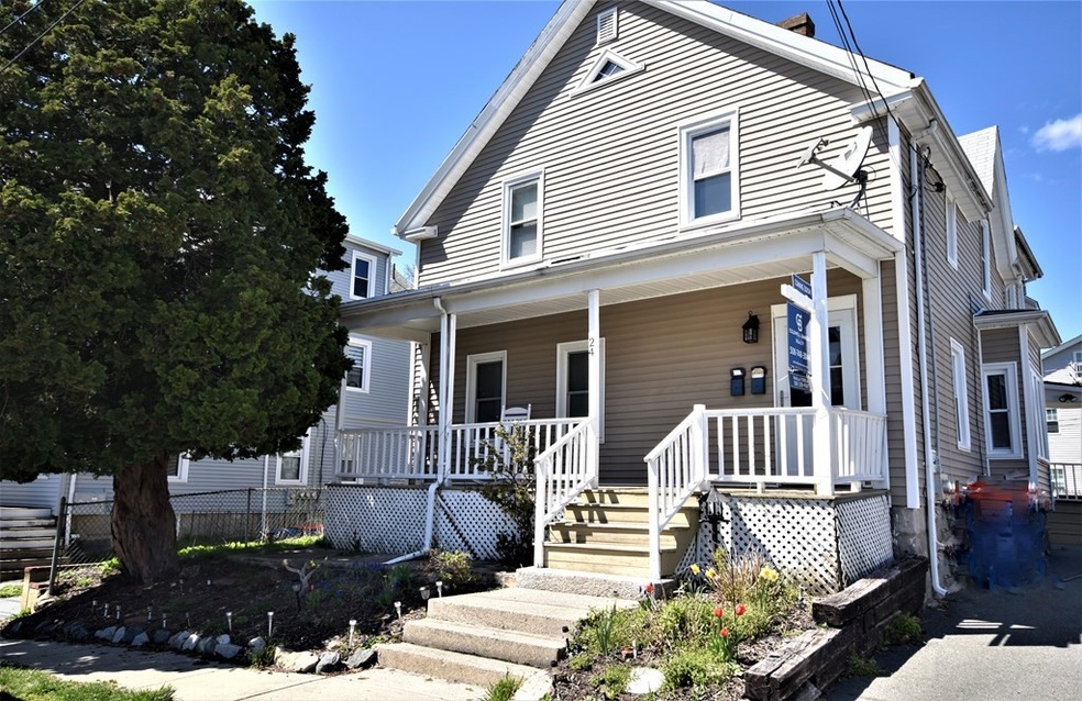 24 Winsor St, Fairhaven, MA 02719 - photo 1