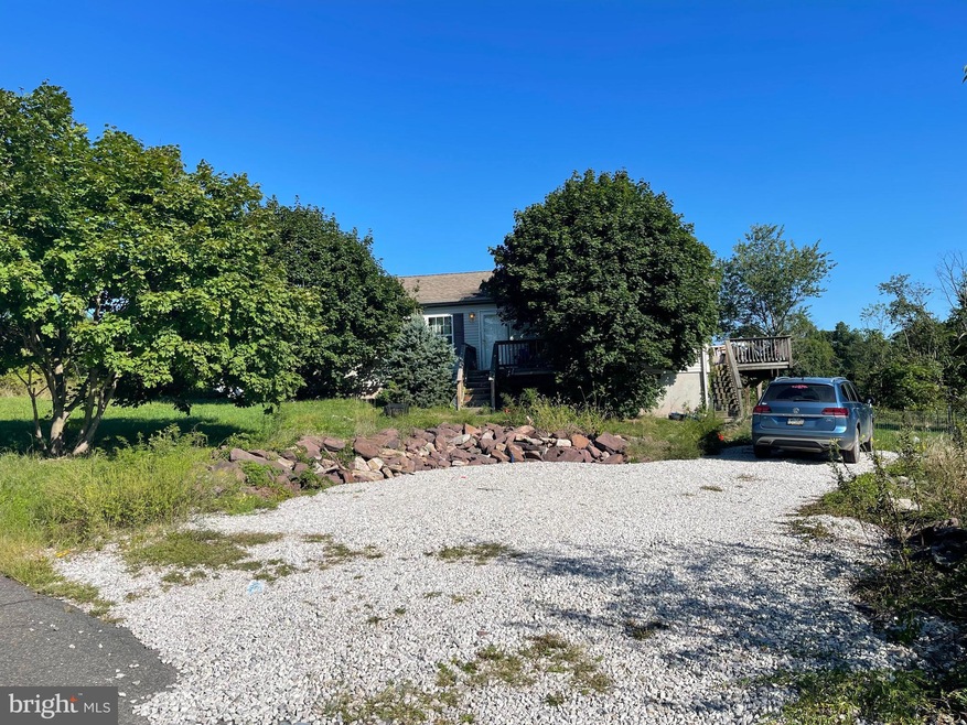 19 Middle Rd, Hegins, PA 17938 - photo 1