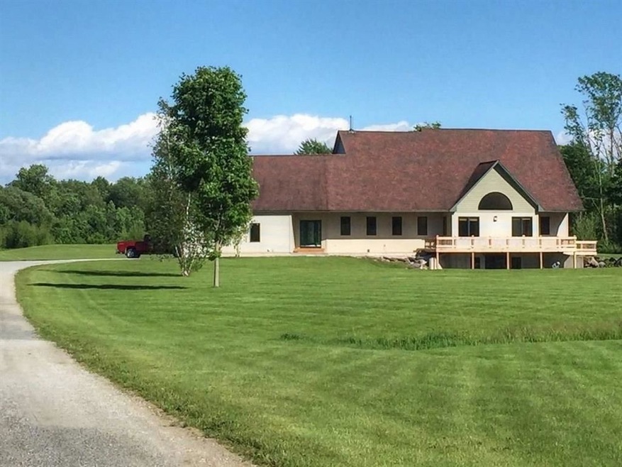 2169 Highgate Rd, Swanton, VT 05488 - photo 1