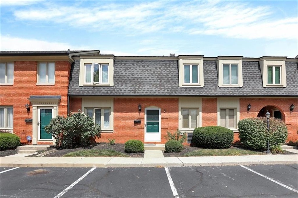 1120 Canterbury Square Square N, Indianapolis, IN 46260 - photo 1