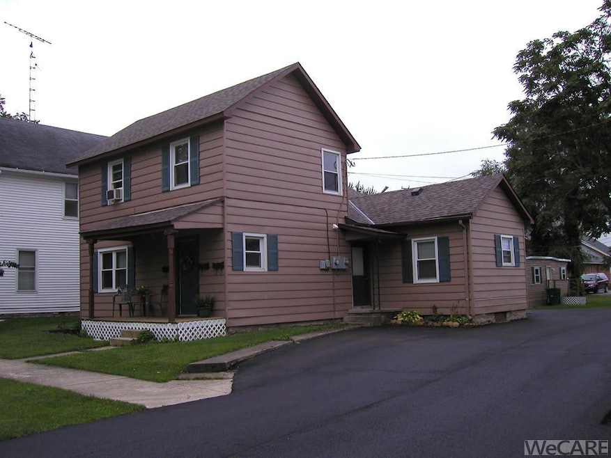 309 1/2 S Johnson St, Ada, OH 45810 - photo 1