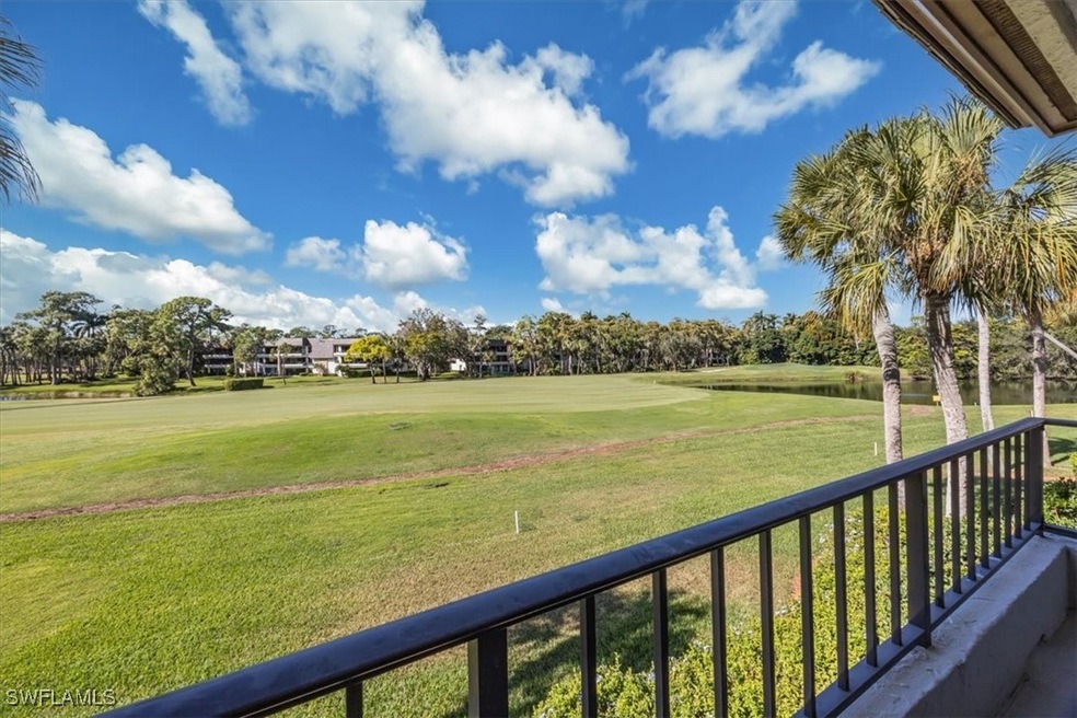 104 Clubhouse Dr unit 272, Naples, FL 34105 - photo 1