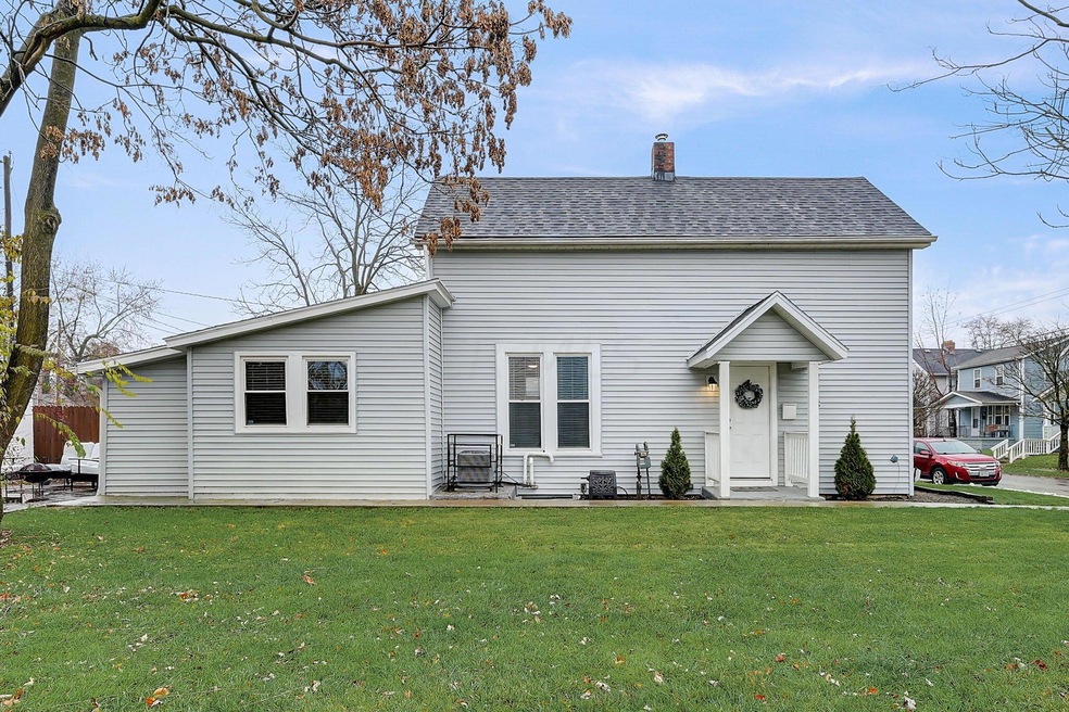 118 E Woodrow Ave, Columbus, OH 43207 - photo 1