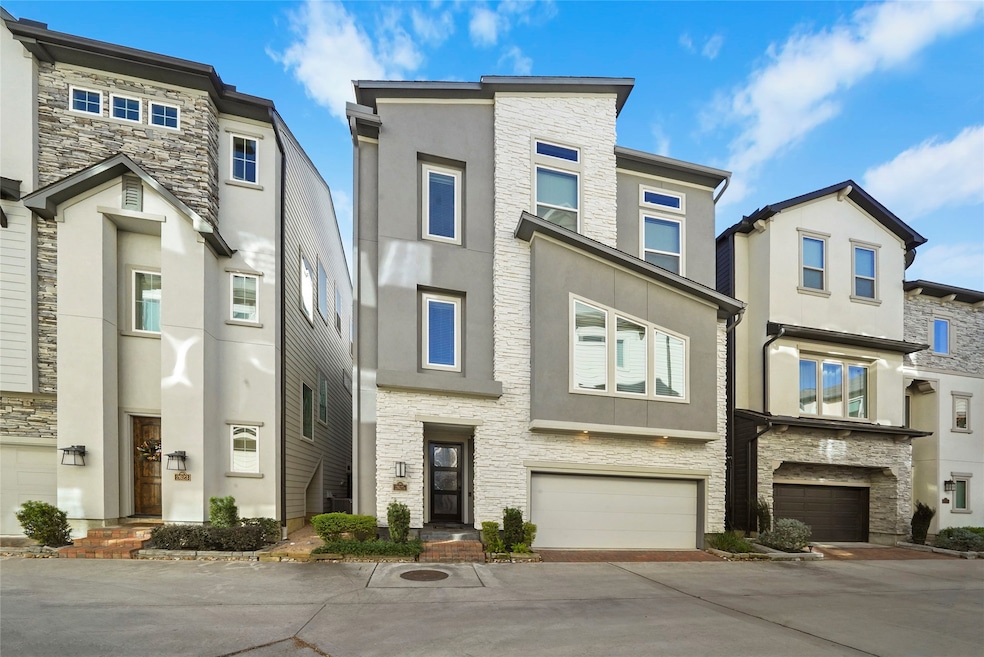 2625 Fountain Key Blvd, Houston, TX 77008 - photo 1