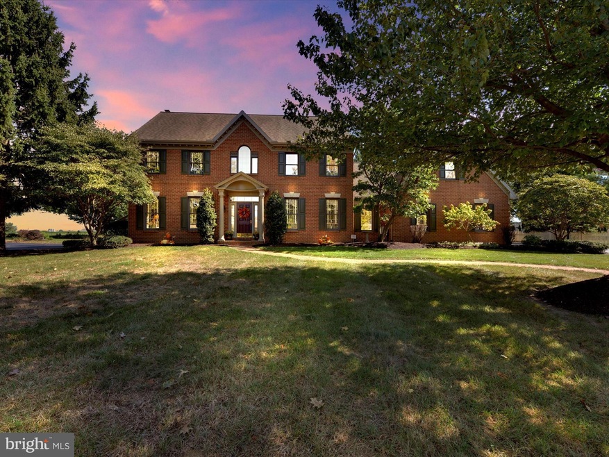 435 Winding Ln, New Holland, PA 17557 - photo 1