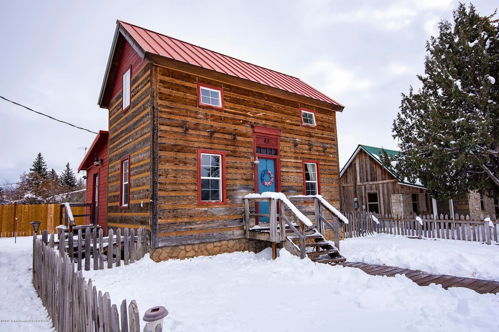Exterior_3
