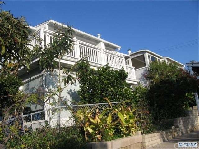 Upper unit-+ oceanview deck