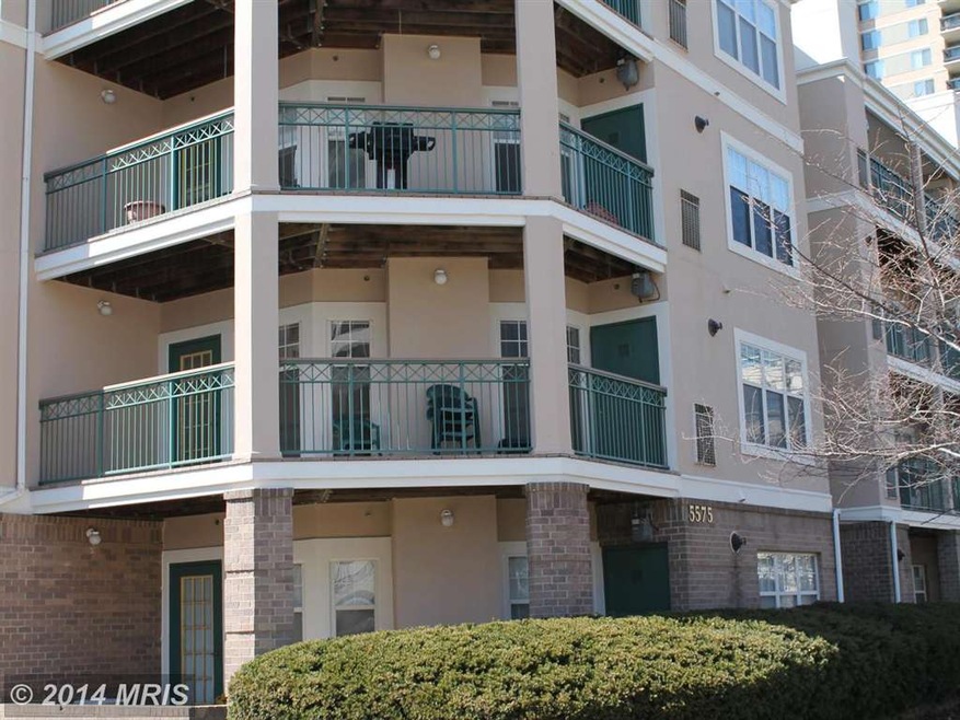 5575 Seminary Rd unit 108, Falls Church, VA 22041 - photo 1