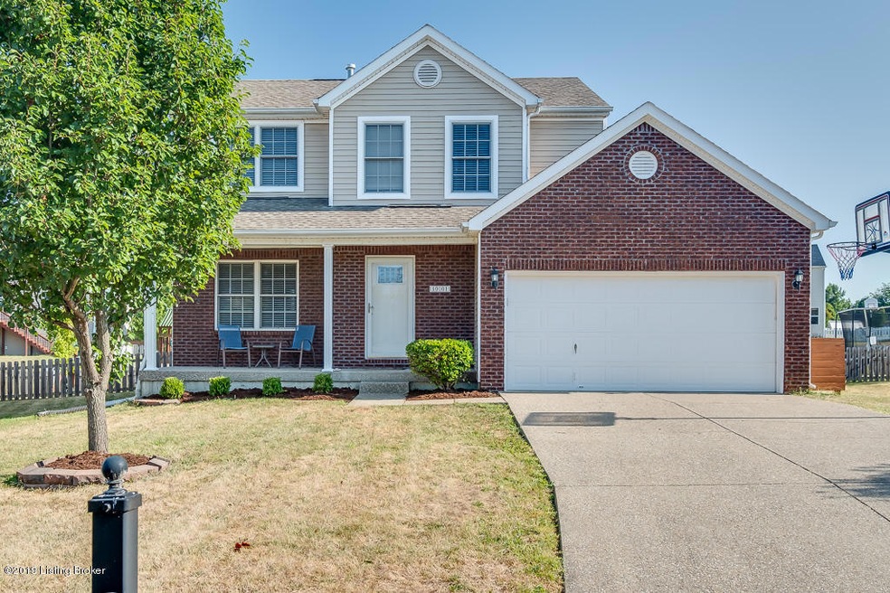 10101 Mountain Laurel Ln, Louisville, KY 40228 - photo 1