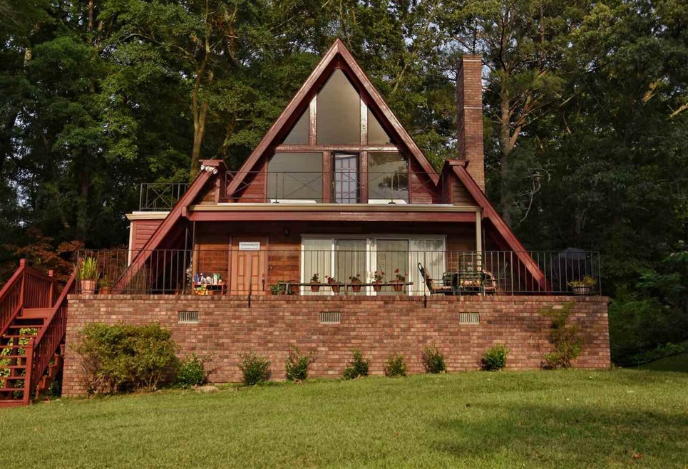 The front of the house faces the lake.