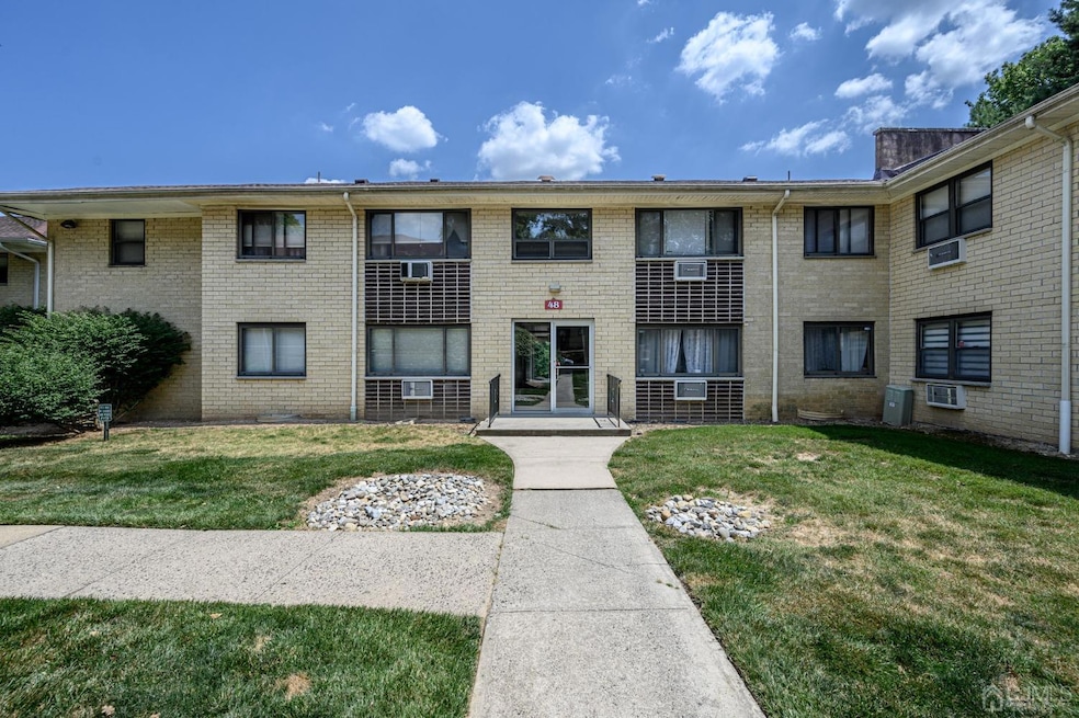 401 Us Highway 22 unit 48G, North Plainfield, NJ 07060 - photo 1