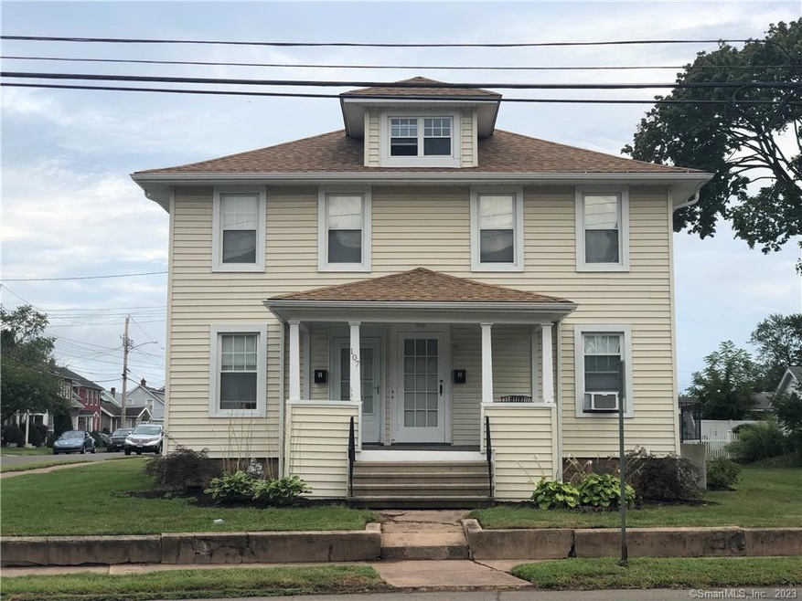 107 Prospect Rd unit 2, East Haven, CT 06512 - photo 1