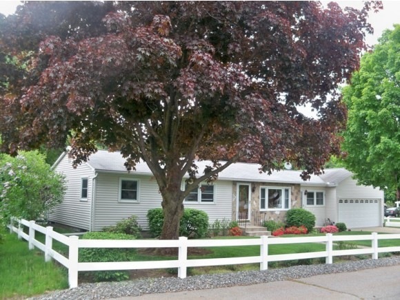 1 Christopher Dr, Nashua, NH 03060 - photo 1