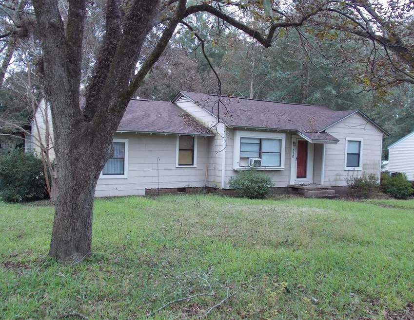 310 Laurel St, McComb, MS 39648 - photo 1