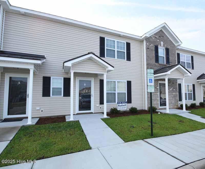 For Rent $1,250/month