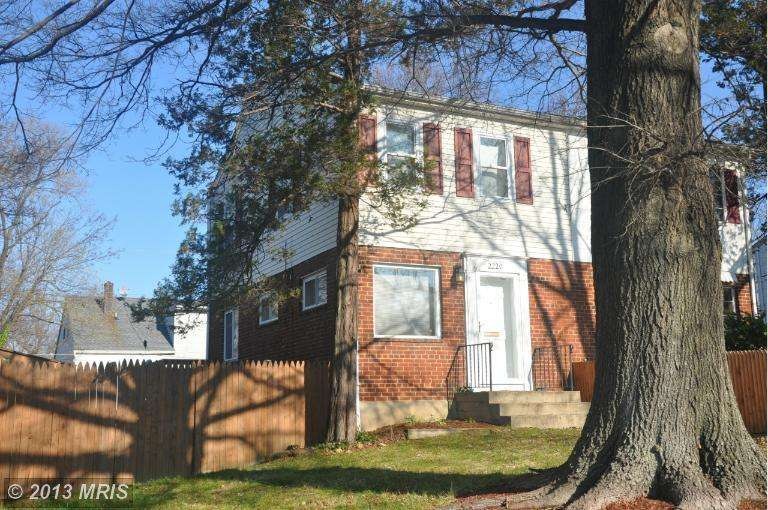 2220 Rollins Dr, Alexandria, VA 22307 - photo 1