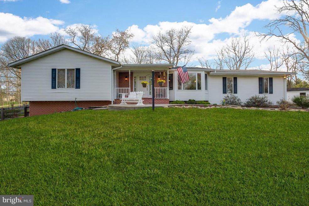 8564 Opal Rd, Warrenton, VA 20186 - photo 1