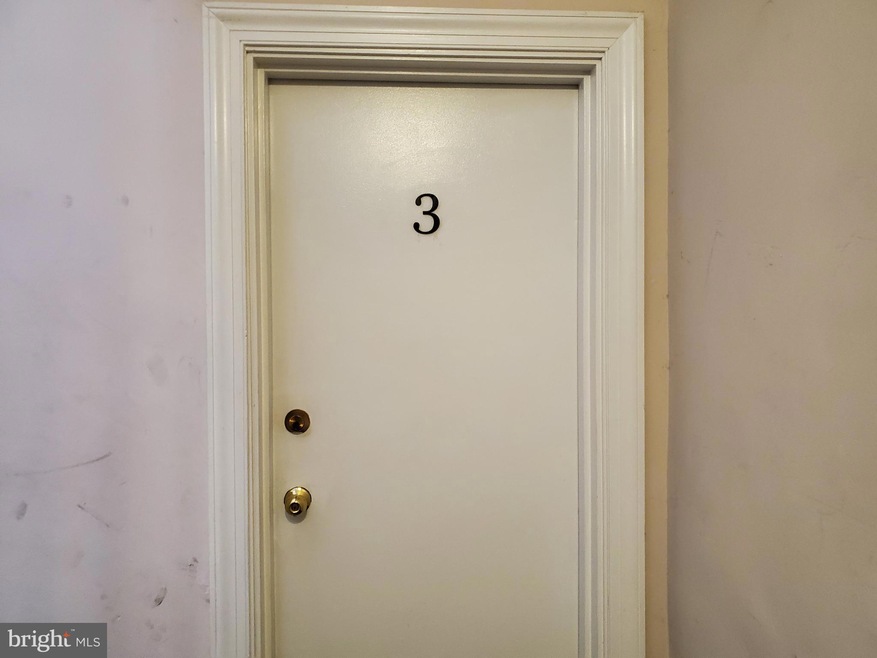 1332 Vermont Ave NW unit 3, Washington, DC 20005 - photo 1