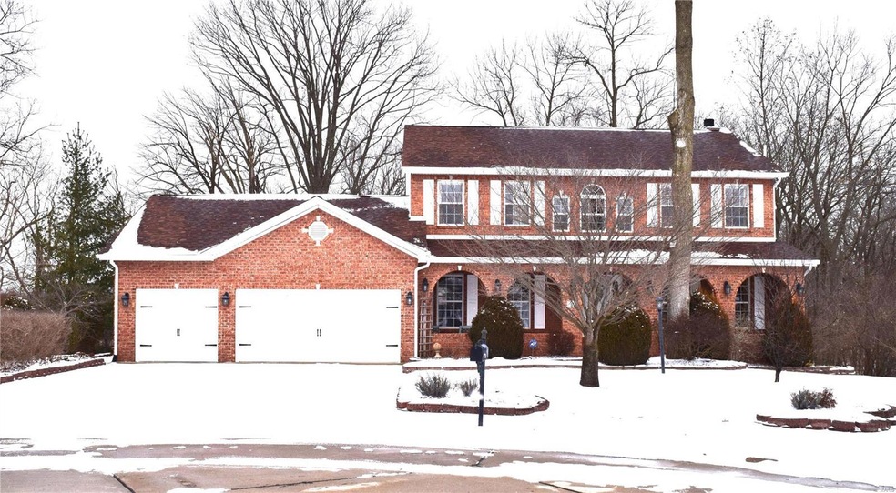 31 Fieldcrest Dr, Maryville, IL 62062 - photo 1