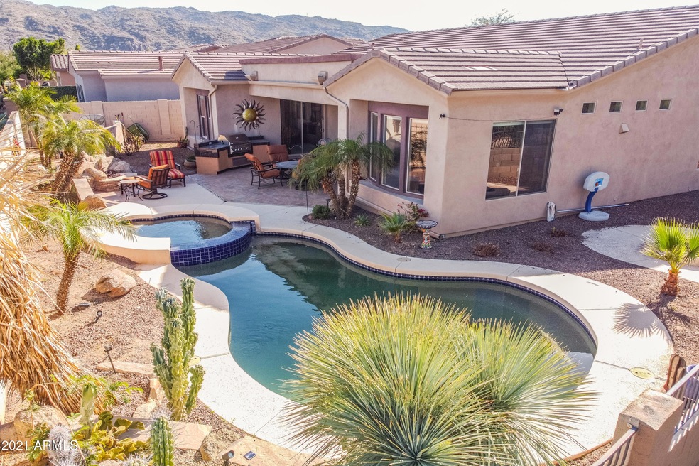 01 Backyard