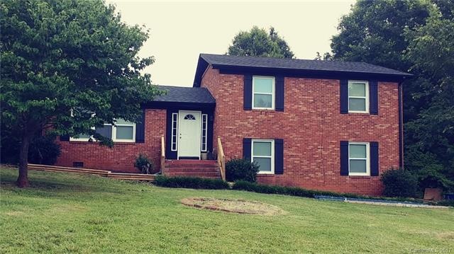 Built in 1975 - Lovely Full Brick- Tri-Level Home 
