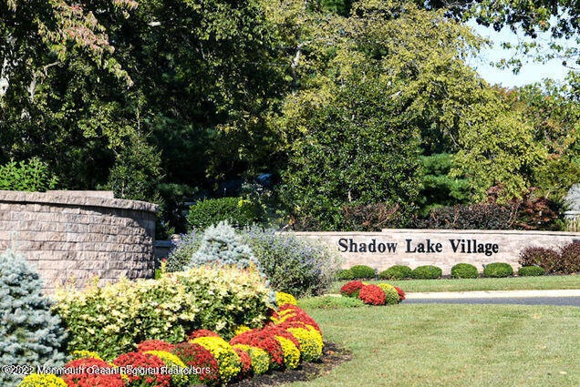 62 Ellsworth Ct unit 121A, Red Bank, NJ 07701 - photo 1