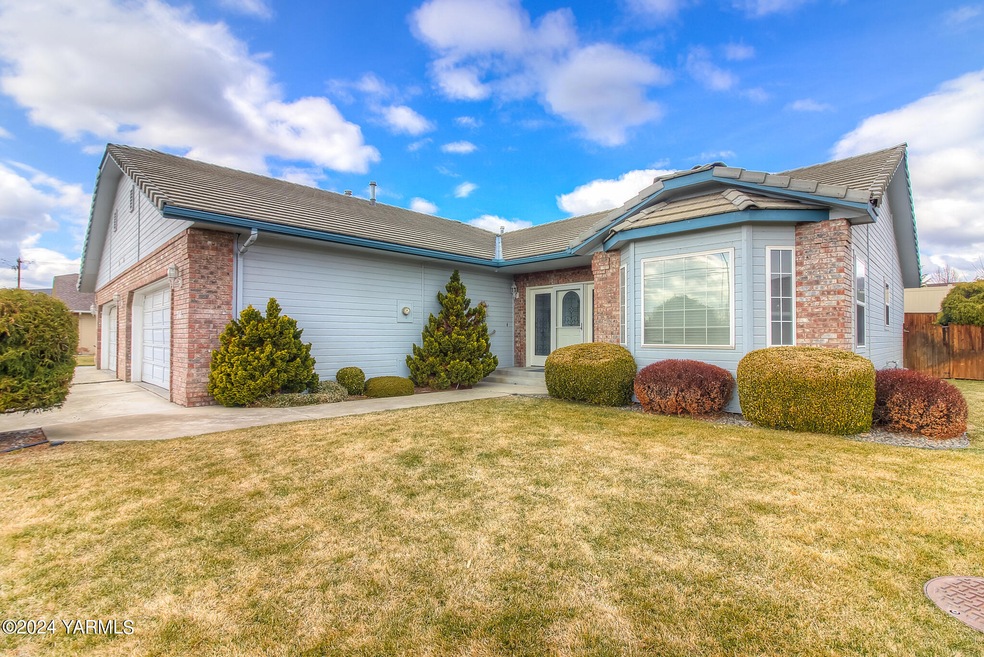 7313 Summitview Ave, Yakima, WA 98908 MLS 232827