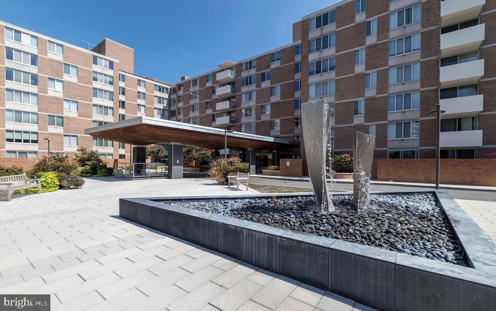 Van Ness East unit 336, Washington, DC 20008 - photo 1