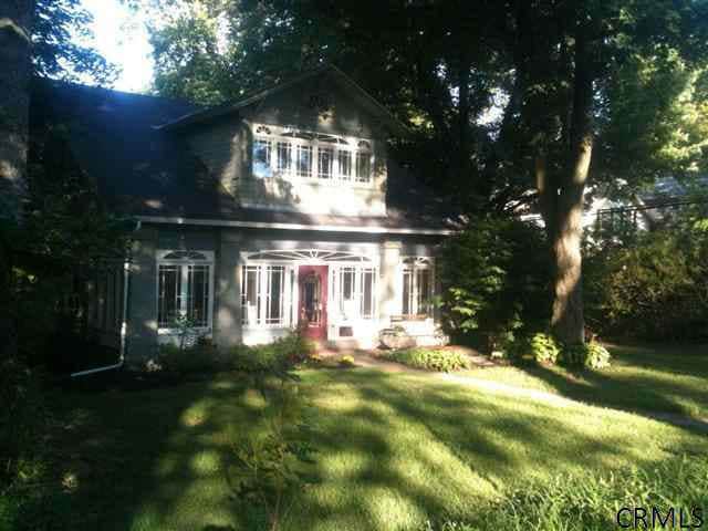 14 Oakwood Place, Delmar, NY 12054 - photo 1