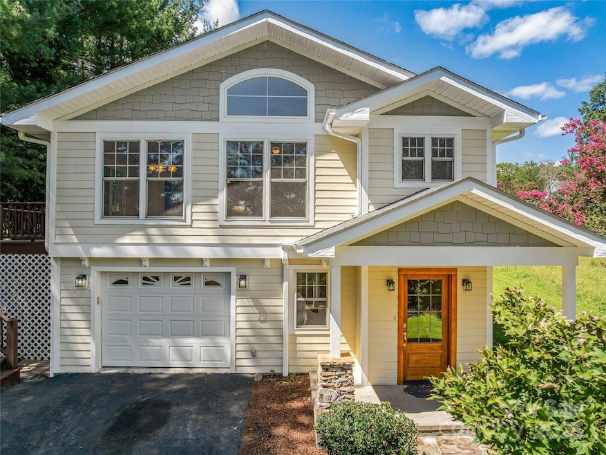 Under Contract $600,000