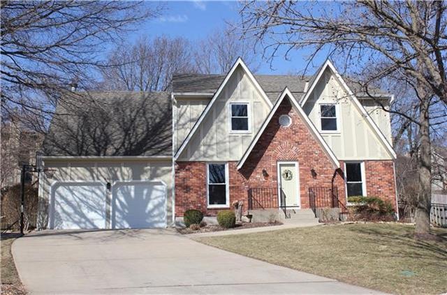 8608 Hallet St, Lenexa, KS 66215 - photo 1