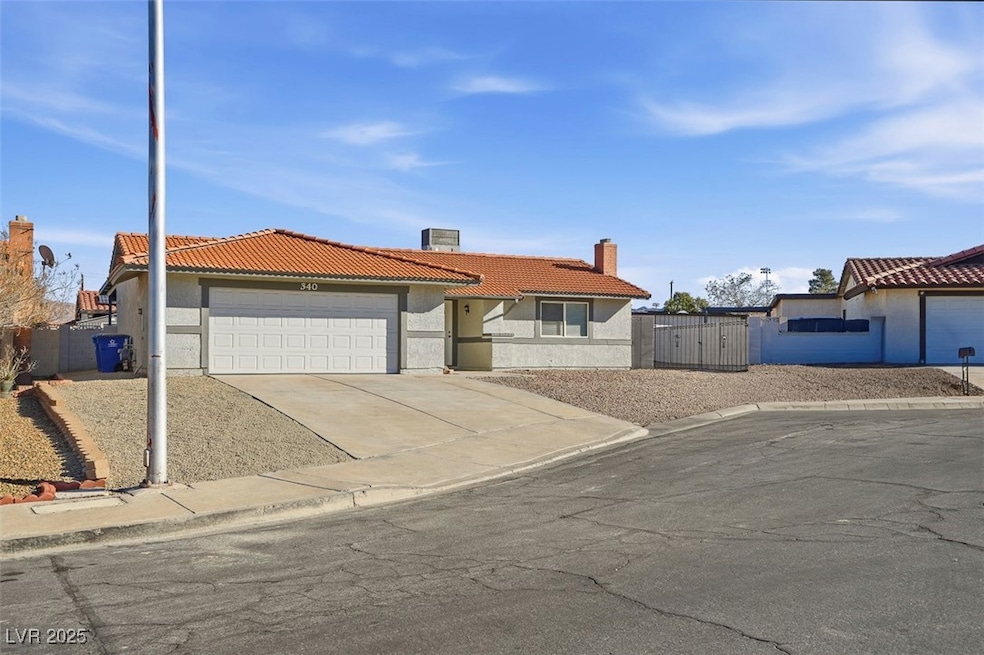 340 Tangerine Ct, Henderson, NV 89015 - photo 1
