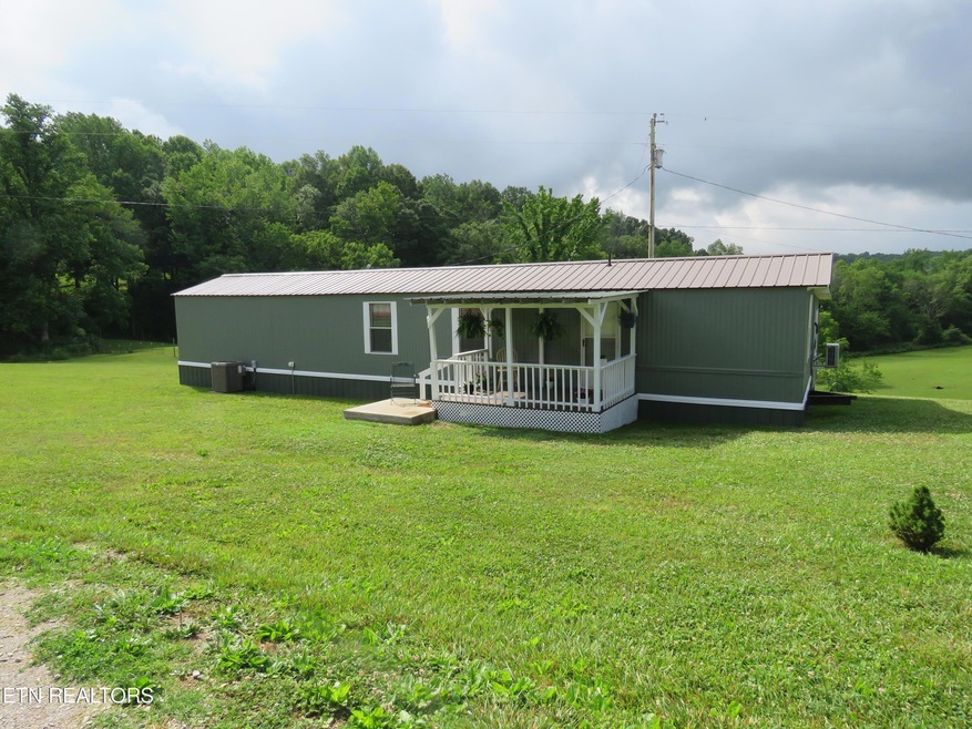 1971 Pollard Rd, Walling, TN 38587 - photo 1