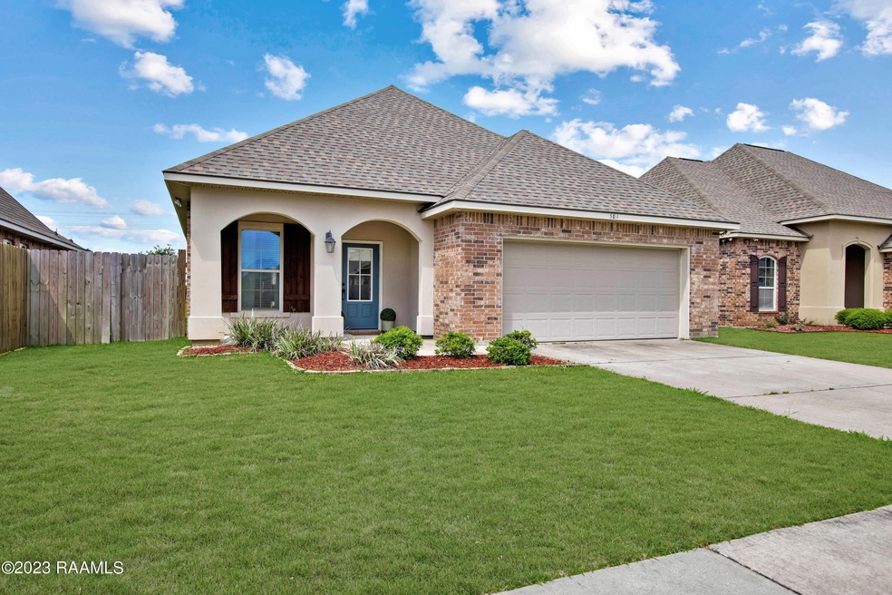 BB 304 Cascade Water Ln-1