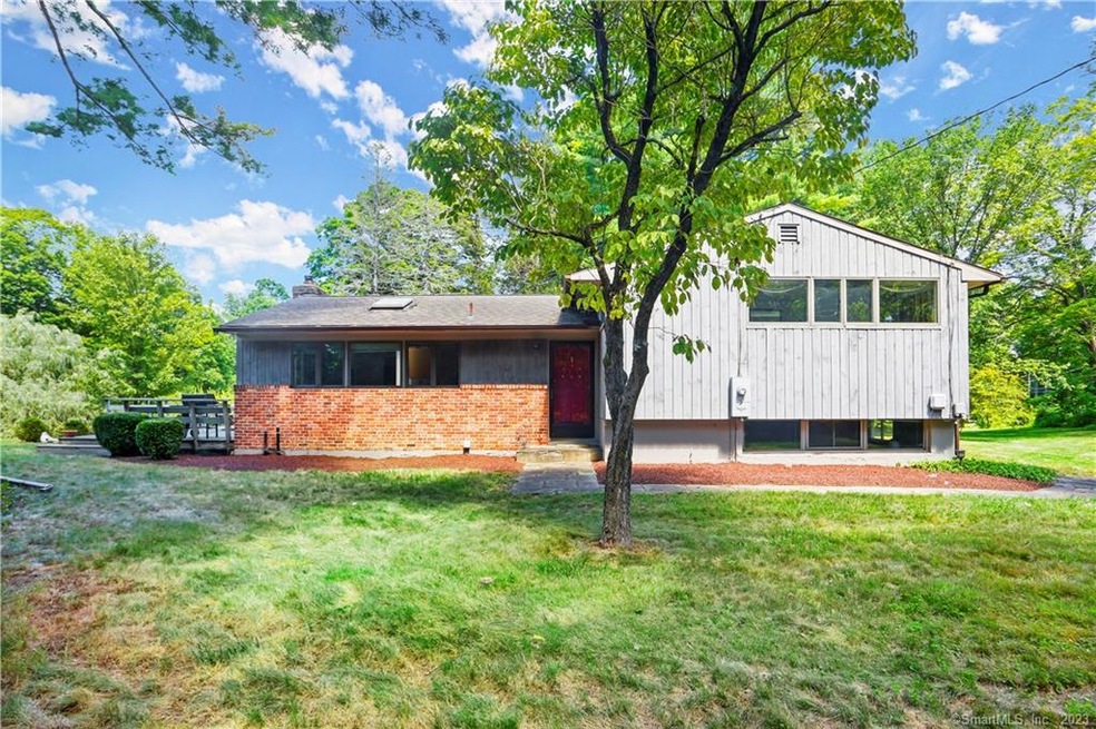 11 Bennetts Farm Rd, Ridgefield, CT 06877 - photo 1