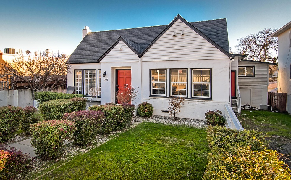 2327 Eureka Way, Redding, CA 96001 - photo 1