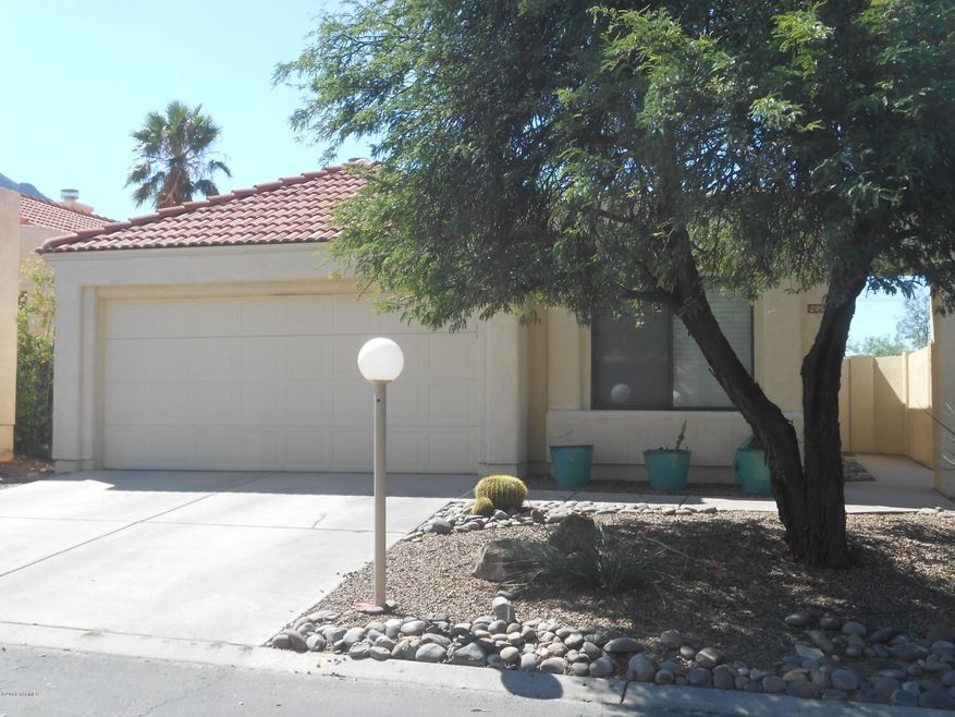 290 E Highcourte Ln, Tucson, AZ 85737 - photo 1