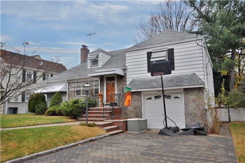 120 Avondale Ave, Clifton, NJ 07013 - photo 1