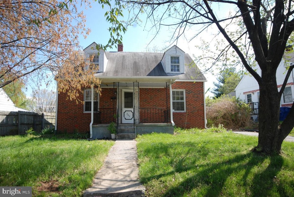 363 W 10th St, Front Royal, VA 22630 - photo 1