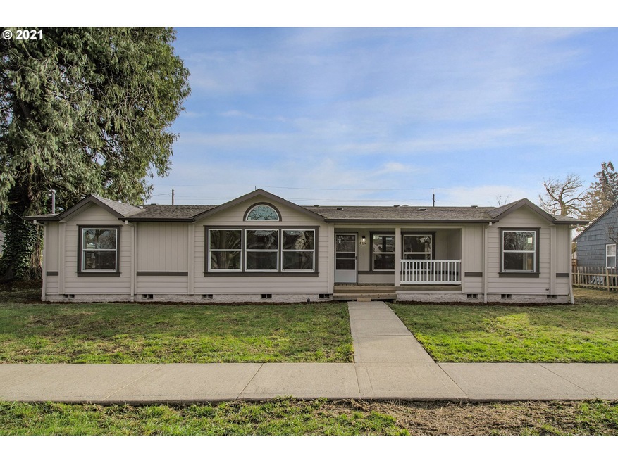 412 S River St, Newberg, OR 97132 - photo 1