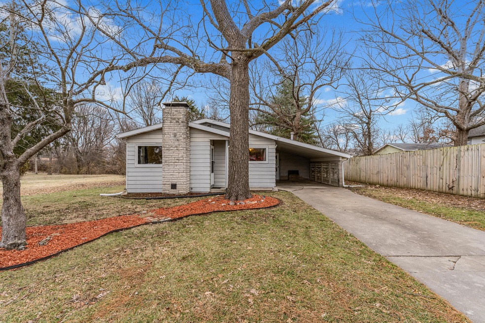 532 S Villa Rosa-1