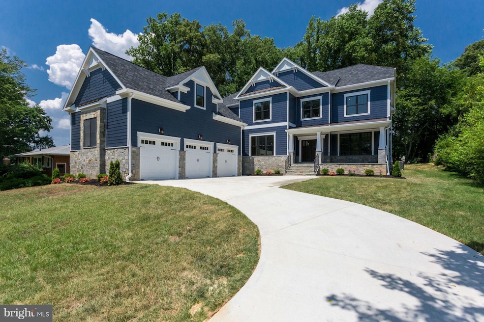 9222 Brian Dr, Vienna, VA 22180 - photo 1